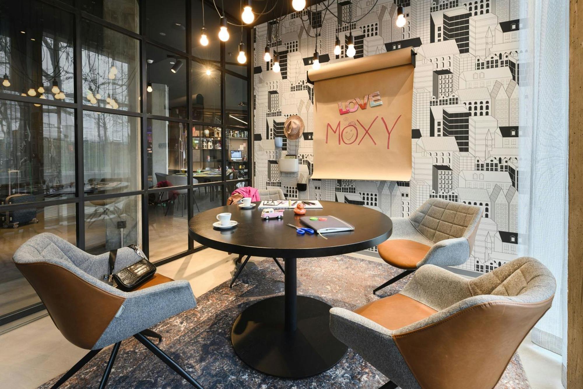 Moxy Dresden Neustadt Hotel Exterior photo